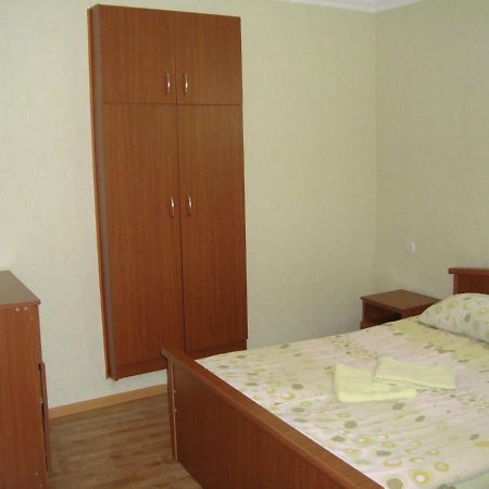 Chicho Guesthouse Боржоми Экстерьер фото